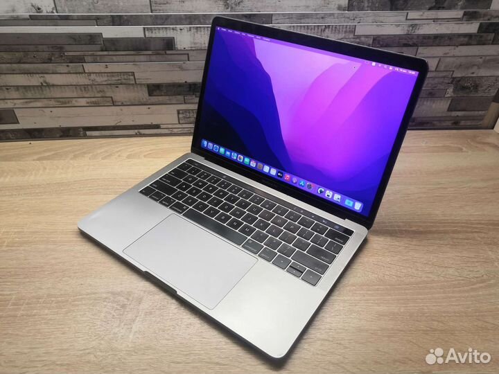 Apple MacBook Pro 2017 16/256