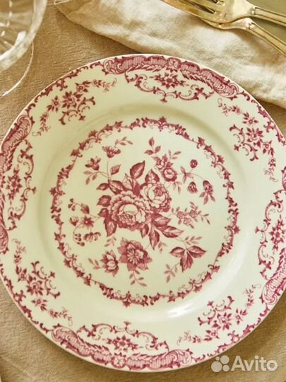 Тарелки розовые 4шт