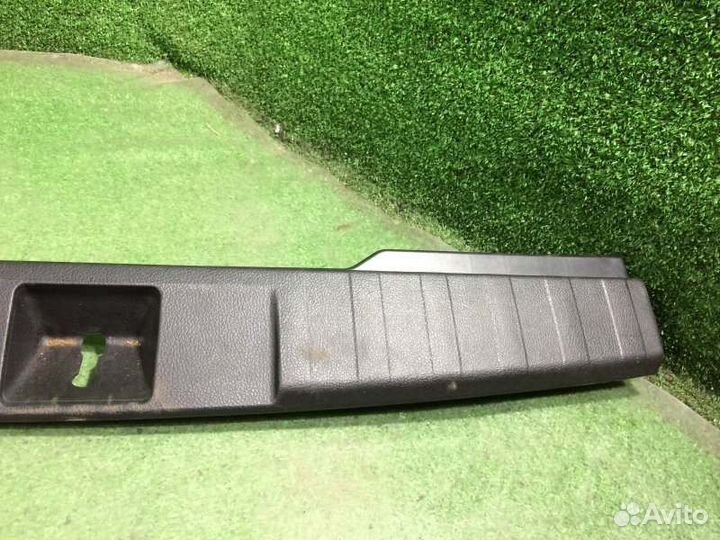 Накладка замка багажника Subaru Outback BR9 EJ253