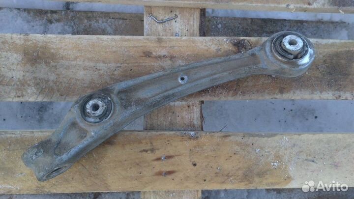 Рычаг нижний передний правый Audi A4 B8 1.8 T 2009