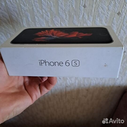Коробка на iPhone 6 с