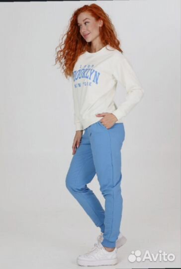 Спортивный костюм женский