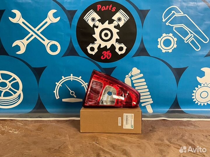 Фонарь задний левый Renault Logan фаза2