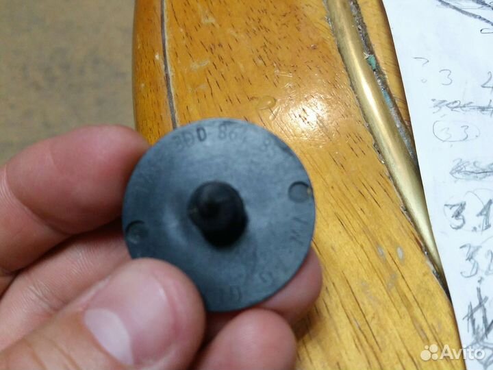 Заглушки и крепления на Шкоду Октавию и Фабию