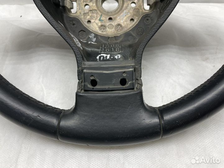 Руль кожаный Volkswagen Passat B6