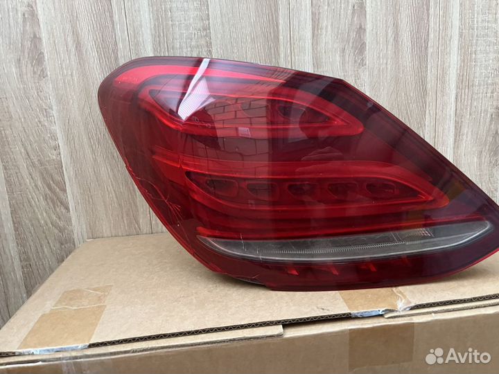 Задний фонарь (фара ) на автомобиль Mercedes w 205