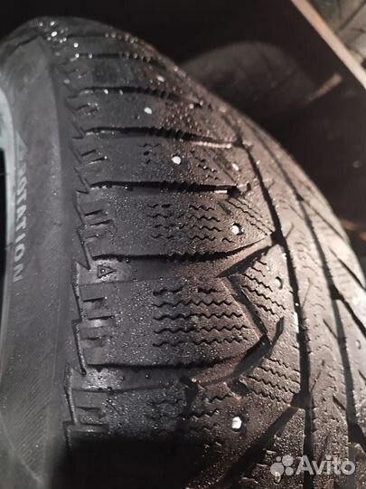 Bridgestone Ice Cruiser 7000 235/55 R17 103T