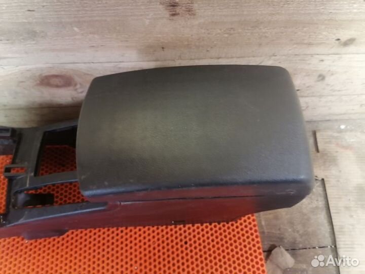 Консоль центральная (тоннель) Lifan X 60