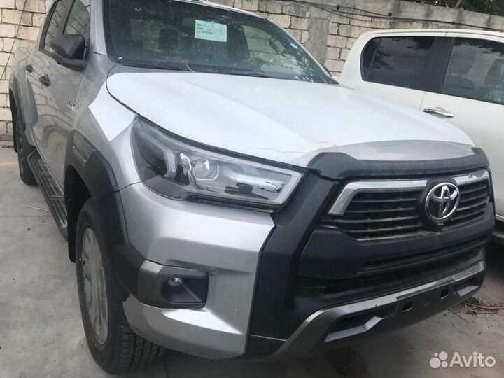 Toyota Hilux 2.8 AT, 2022, 5 км