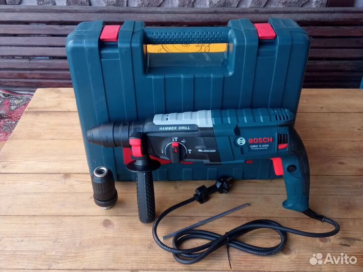 Перфоратор bosch 2-28 в большом кейсе