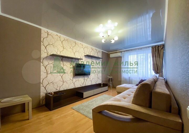 2-к. квартира, 44 м², 6/10 эт.