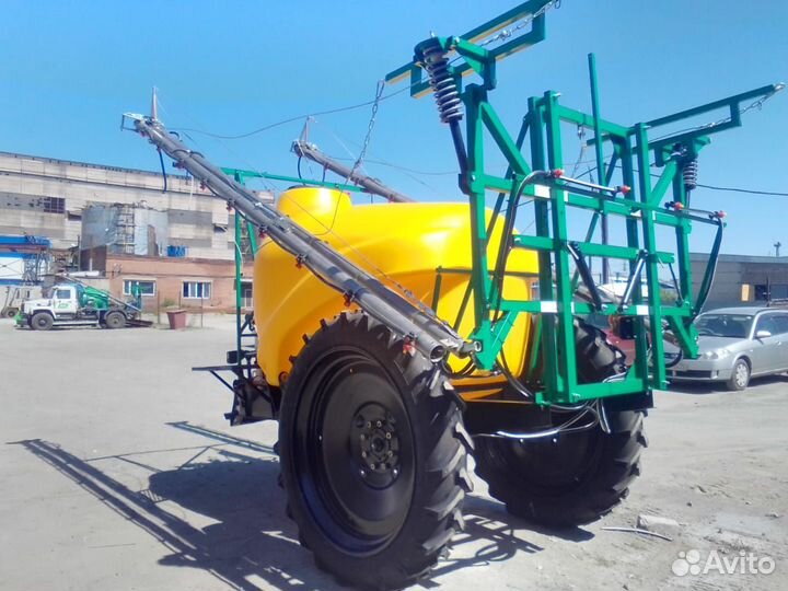 Опрыскиватель прицепной 