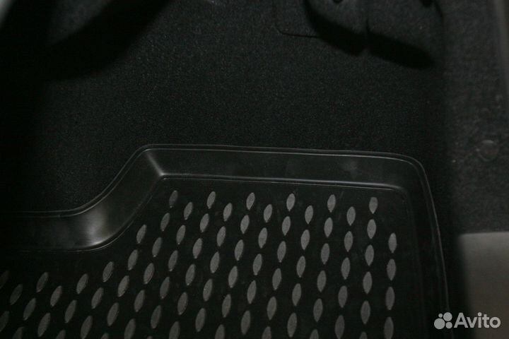Коврик в багажник Renault Latitude 2 0L 2010- сед