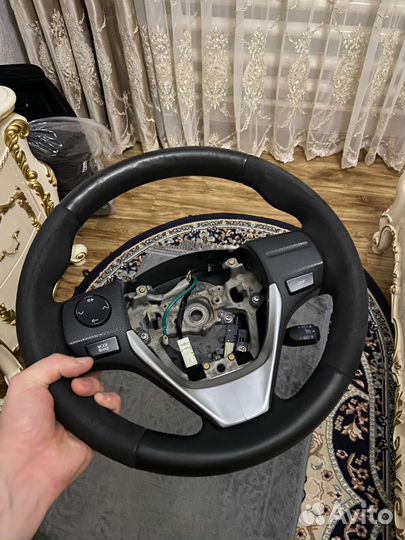 Руль toyota corolla 180