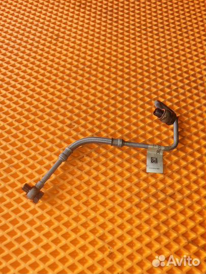 Трубка турбокомпрессора (турбины) Volvo XC60