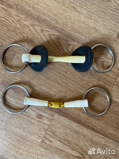 Трензель для лошади