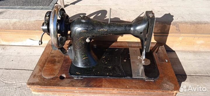 Швейная машинка зингер бу