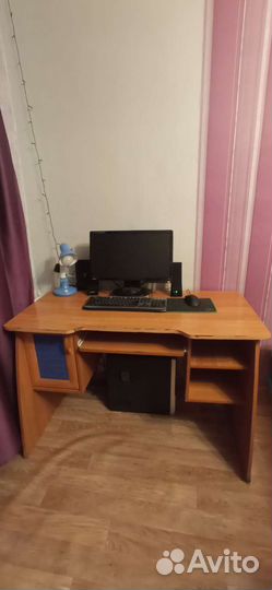 Компьютерный стол, письменный