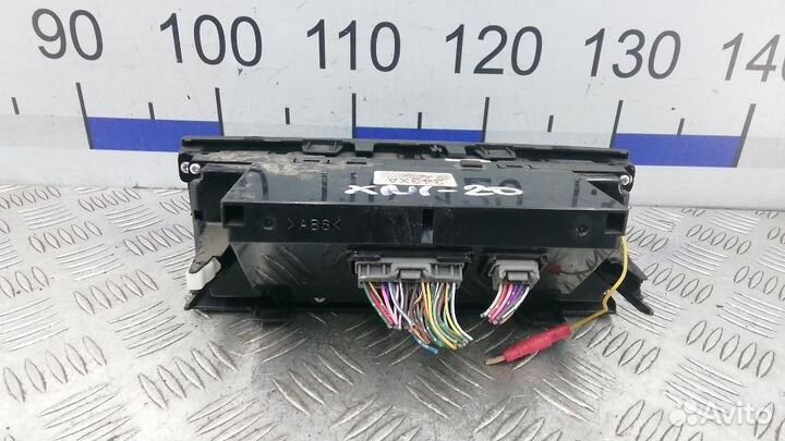 Блок управления климатической установкой Mitsubish