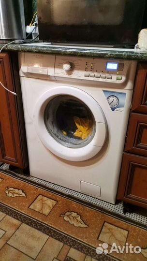 Стиральная машина автомат
