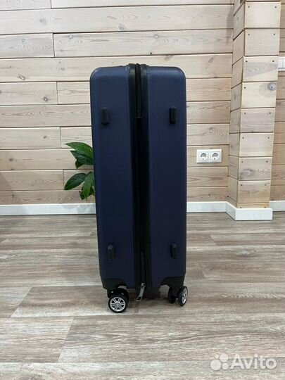 Чемодан на колесах