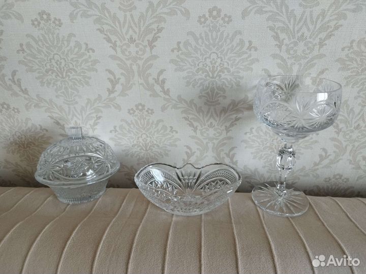 Ваза конфетница, ваза на ножке, ваза с крышкой