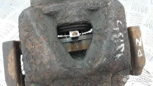 Суппорт тормозной передний правый BMW X1 E84 (98B0