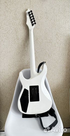 Электрогитара