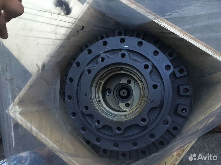 Редуктор хода Hitachi ZX 240-3