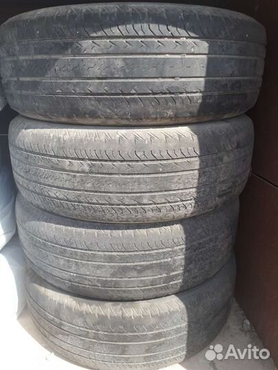 Bridgestone Blizzak Revo2 225/65 R17