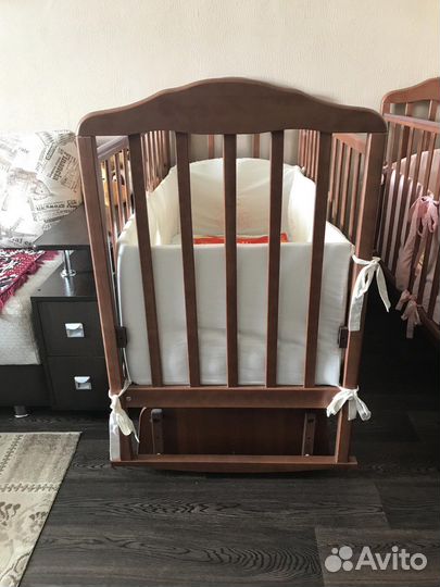Детские кроватки для новорожденных