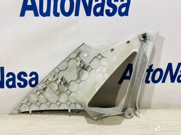 Обшивка стойки задняя правая Volkswagen Polo Sed