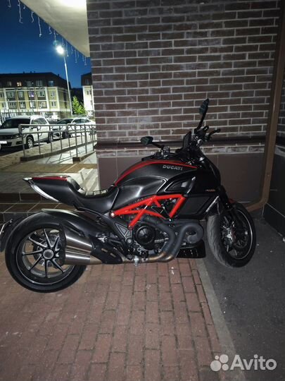 Ducati diavel carbon