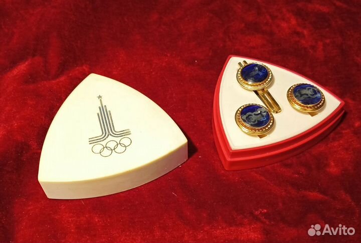 Запонки и зажим для галстука