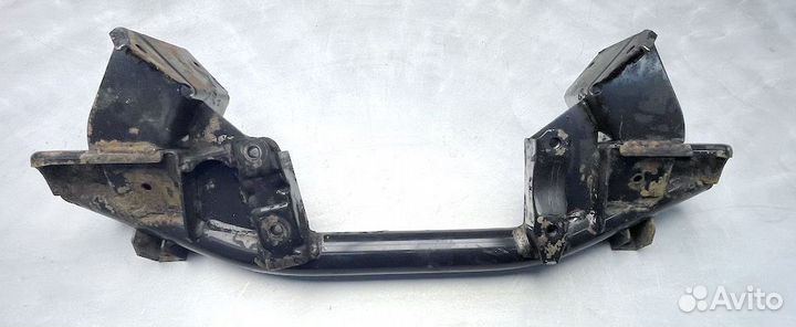 Мицубиси L400 Балка передней подвески