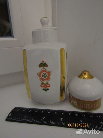 Фарфор вербилки чайницы, штоф, подсвечник