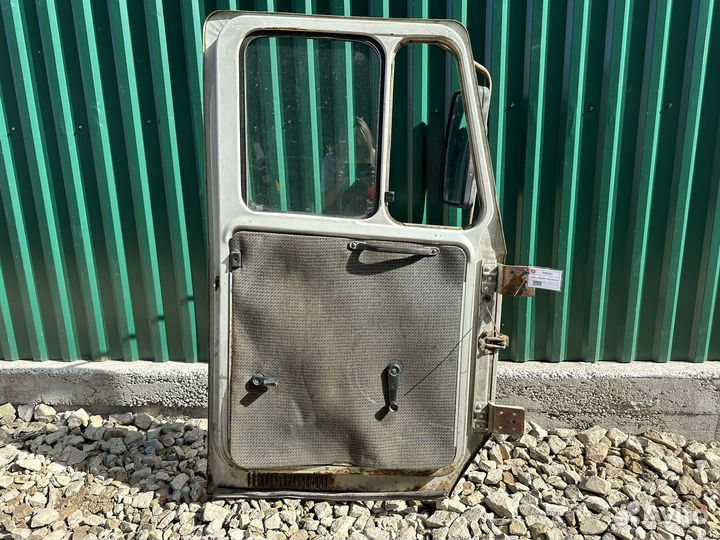 Дверь ЗИЛ бычок левая