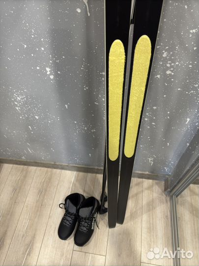 Беговые лыжи полный комплект