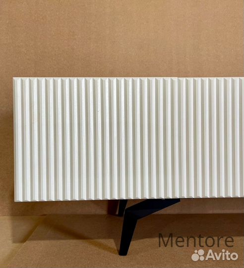 Тумба под тв Bravo на опорах