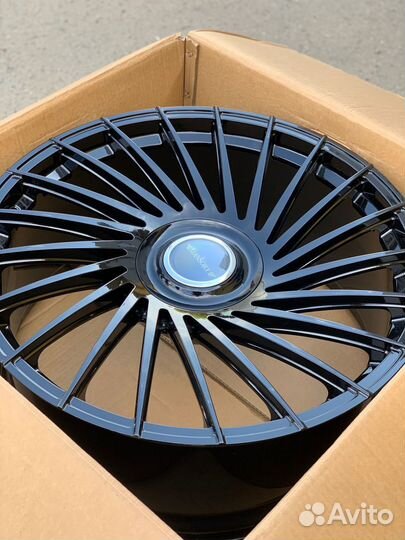 Диски для на Кадиллак Cadillac Escalade R24