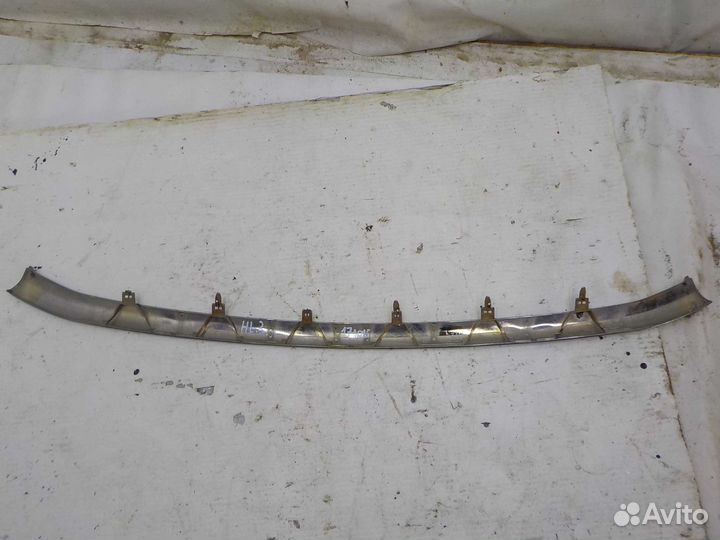 Накладка решетки радиатора toyota highlander 3