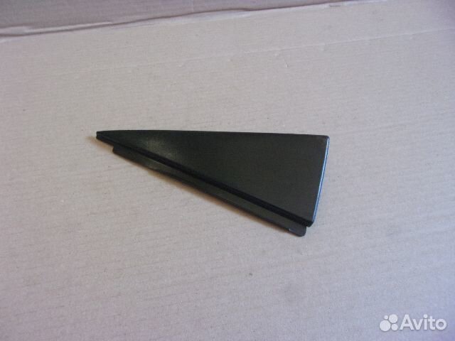 VW Passat B3 variant, уголок задней правой двери