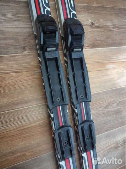 Комплект лыж с ботинками