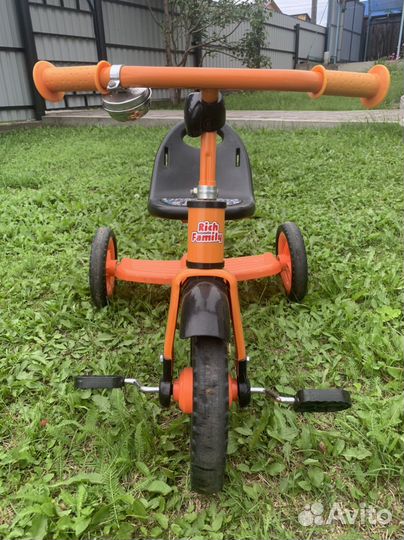 Детский трехколесный велосипед