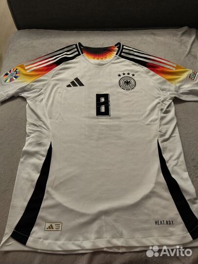 Домашняя футболка сборной Германии 2024