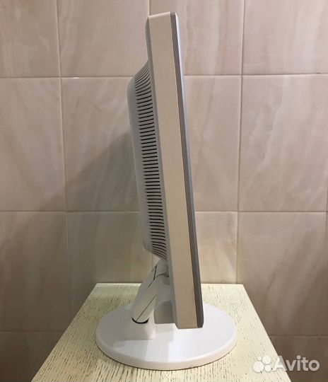 Монитор NEC MultiSync LCD195VXM+ 19