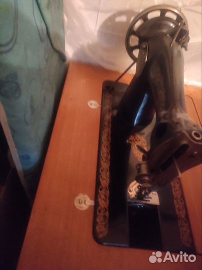 Швейная машина Подольск ножная