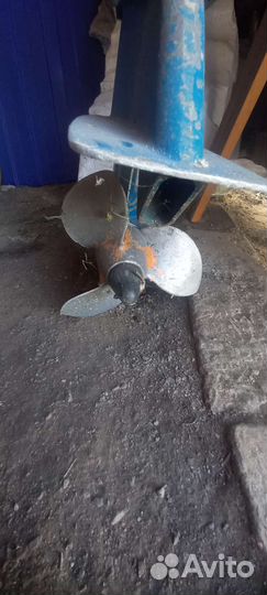 Лодка с мотором