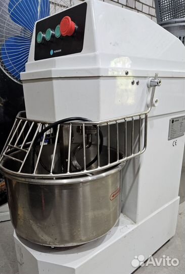 Тестомес спиральный Hurakan HKN-20SN2V