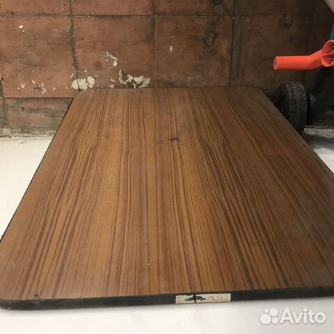 Походный столик с тремя стульями